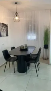 כיסאות לפינות אוכל